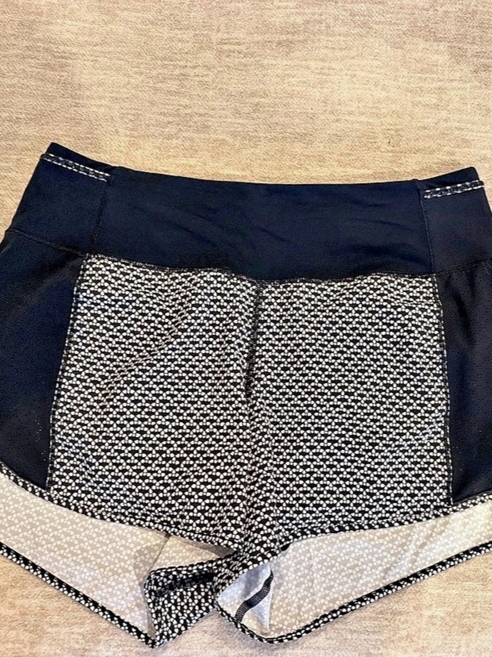 Lululemon Speed Short Women's Athletic Shorts in Black & White